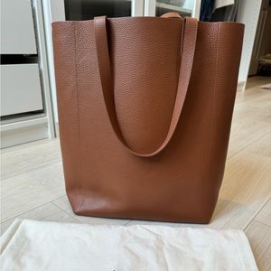 Cuyana Classic Tall Structured Bag